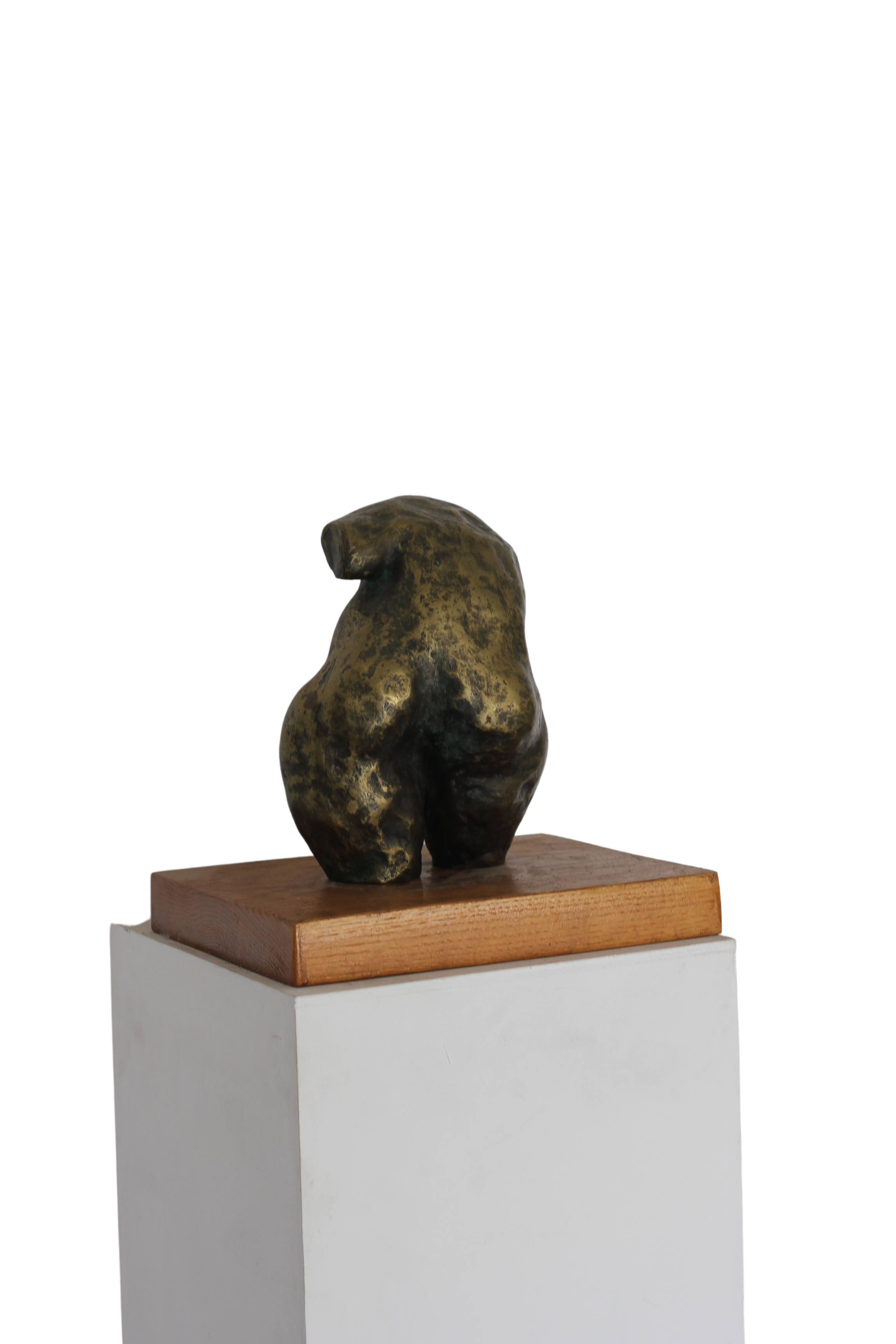 Sculpture by Feride Managadze